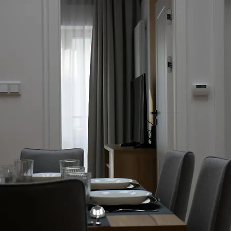Ermine Lejlighedshotel 4*