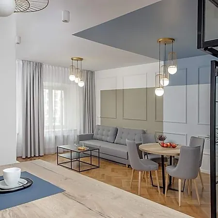 Ermine Apartmanhotel 4*