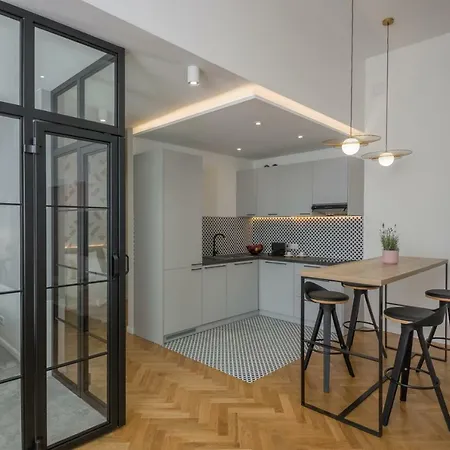 Ermine Apartahotel Cracovia