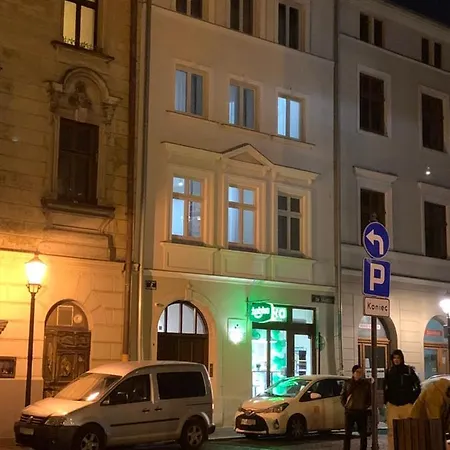 Ermine Lejlighedshotel 3*